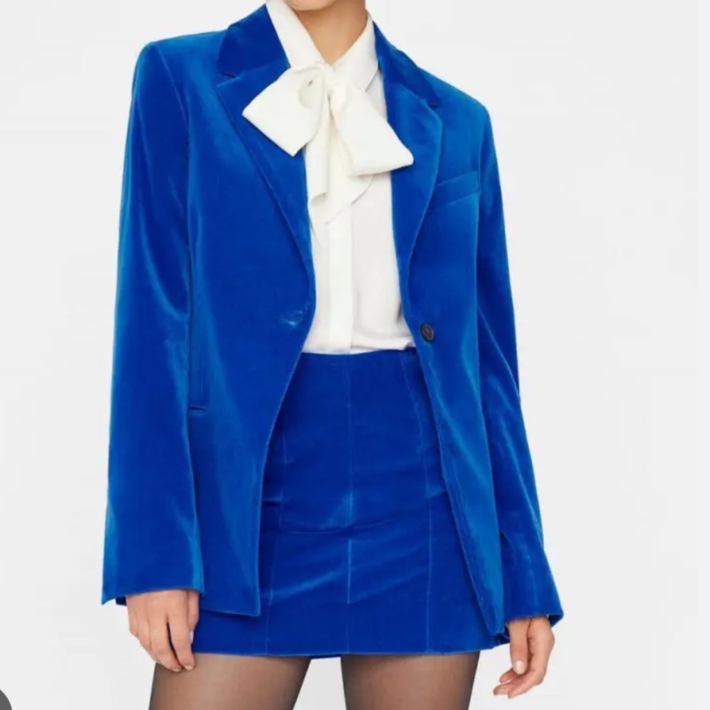 Frame velvet blazer and skirt set